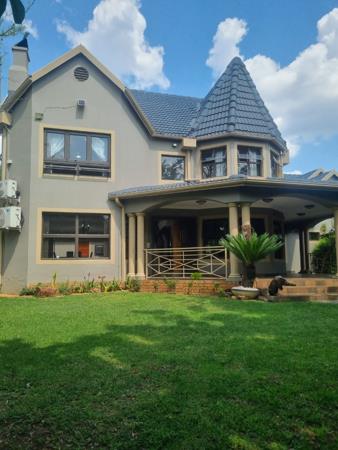 5 Bedroom House