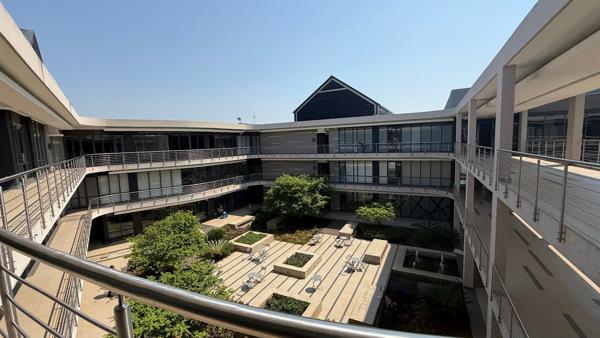 475 m² Office Space