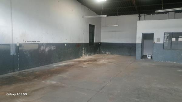 200 m² Commercial space