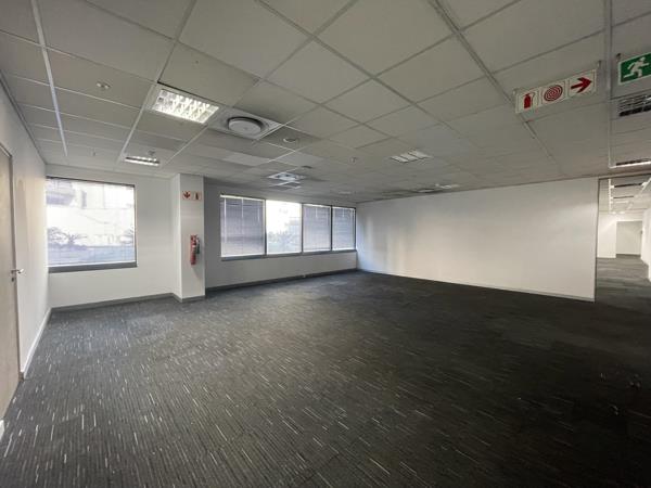 351 m² Commercial space