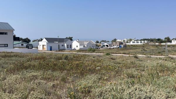 353 m² Land