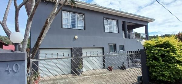 6 Bedroom House