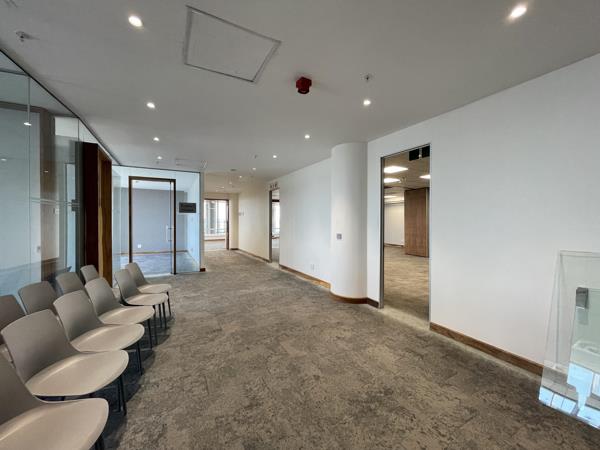 1 145 m² Commercial space