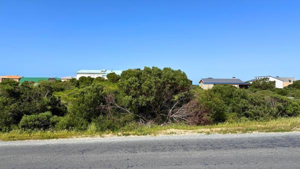 972 m² Land