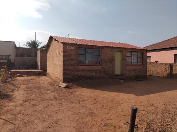 2 Bedroom House