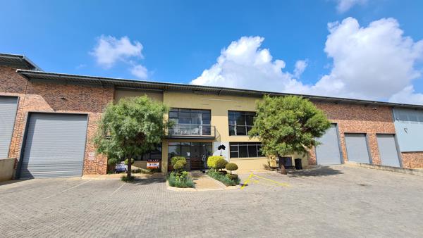 963 m² Industrial space
