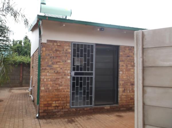 1 Bedroom Garden Cottage