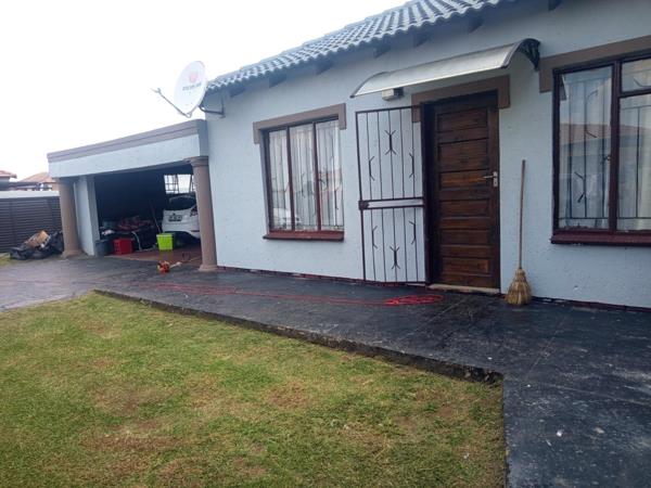 2 Bedroom House