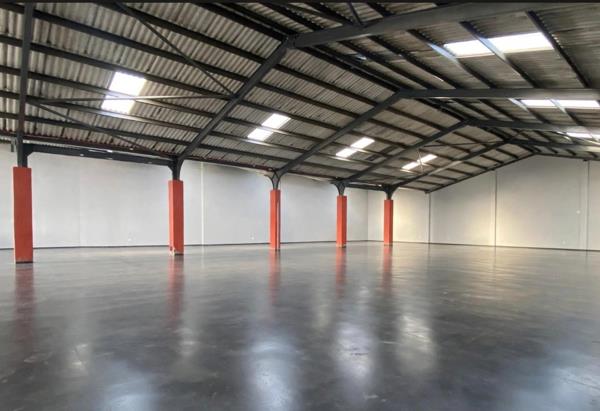 1 900 m² Industrial space