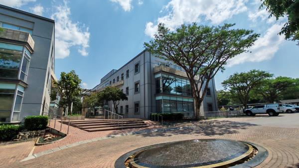 424 m² Office Space