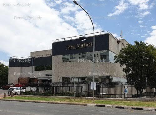 719 m² Commercial space