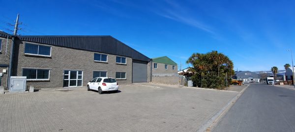 938 m² Industrial space