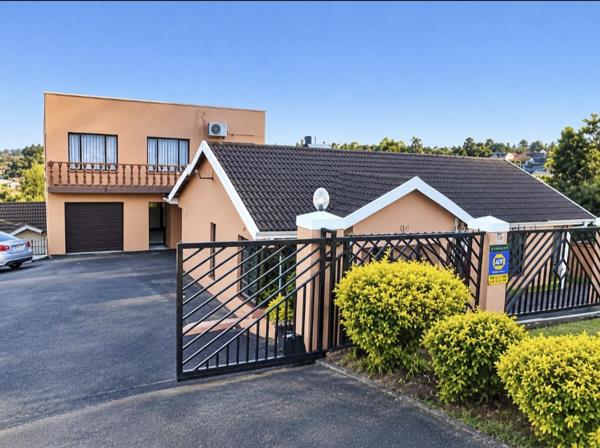 6 Bedroom House