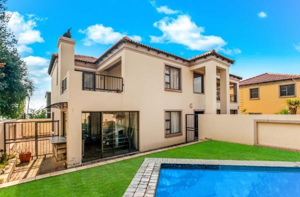 4 Bedroom Townhouse