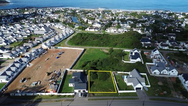 866 m² Land