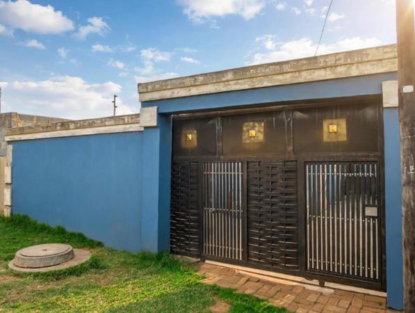 1 Bedroom House