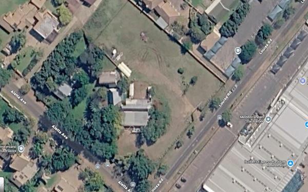 9 018 m² Land