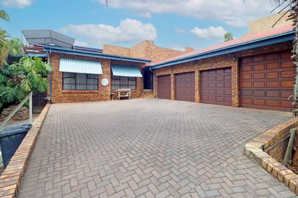 5 Bedroom House