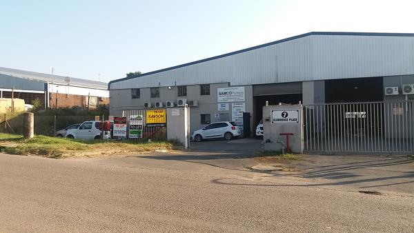 705 m² Industrial space