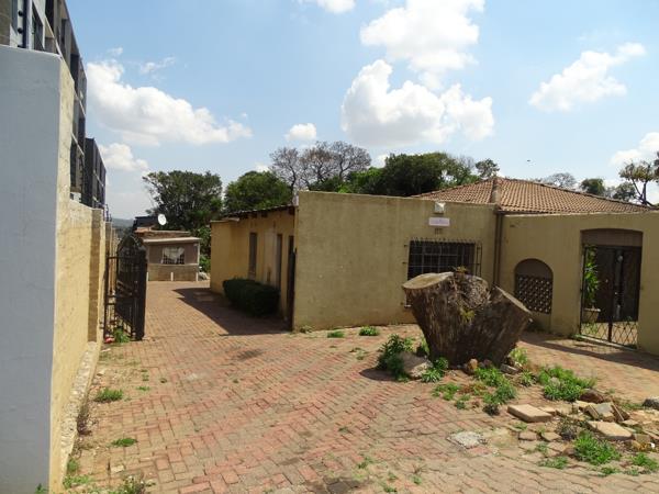 15 Bedroom House