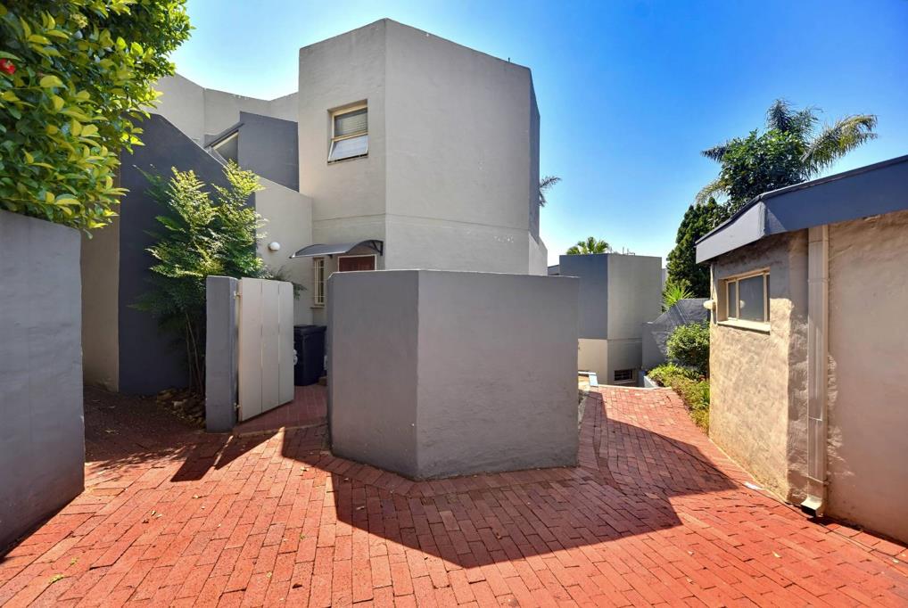 3 Bedroom Townhouse