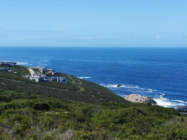 3 127 m² Land