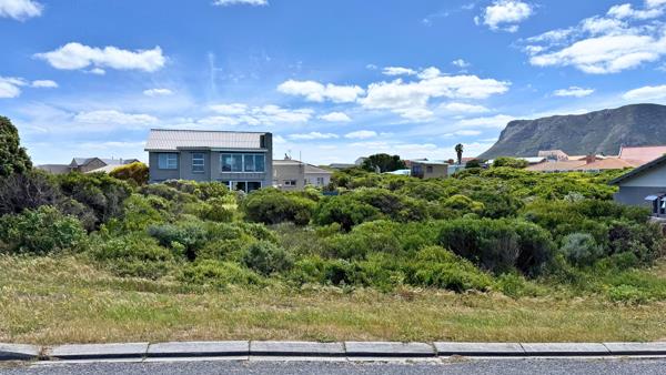 612 m² Land