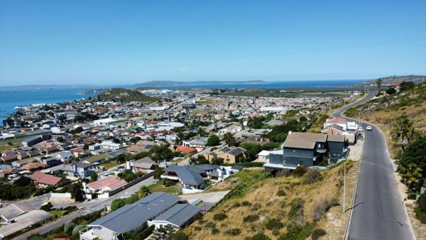 910 m² Land