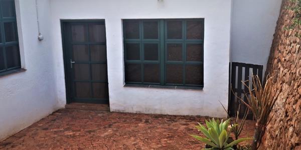 1.5 Bedroom Garden Cottage