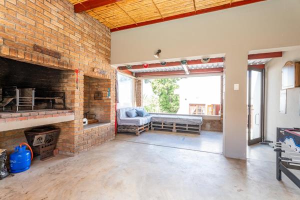 Photo of 4 Bedroom House in Langerug