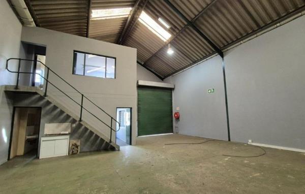 383 m² Industrial space