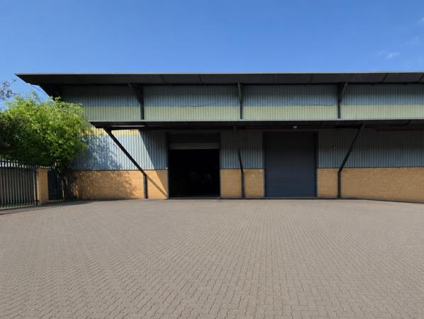 919 m² Industrial space