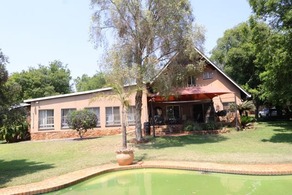 3 485 m² Smallholding