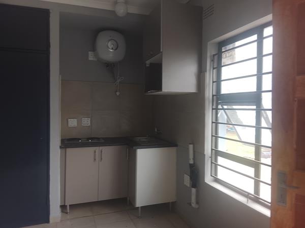 1 Bedroom House
