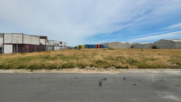 1 369 m² Land