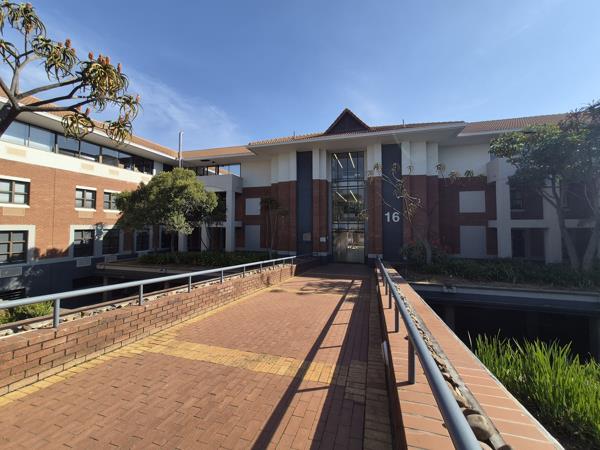 208 m² Commercial space