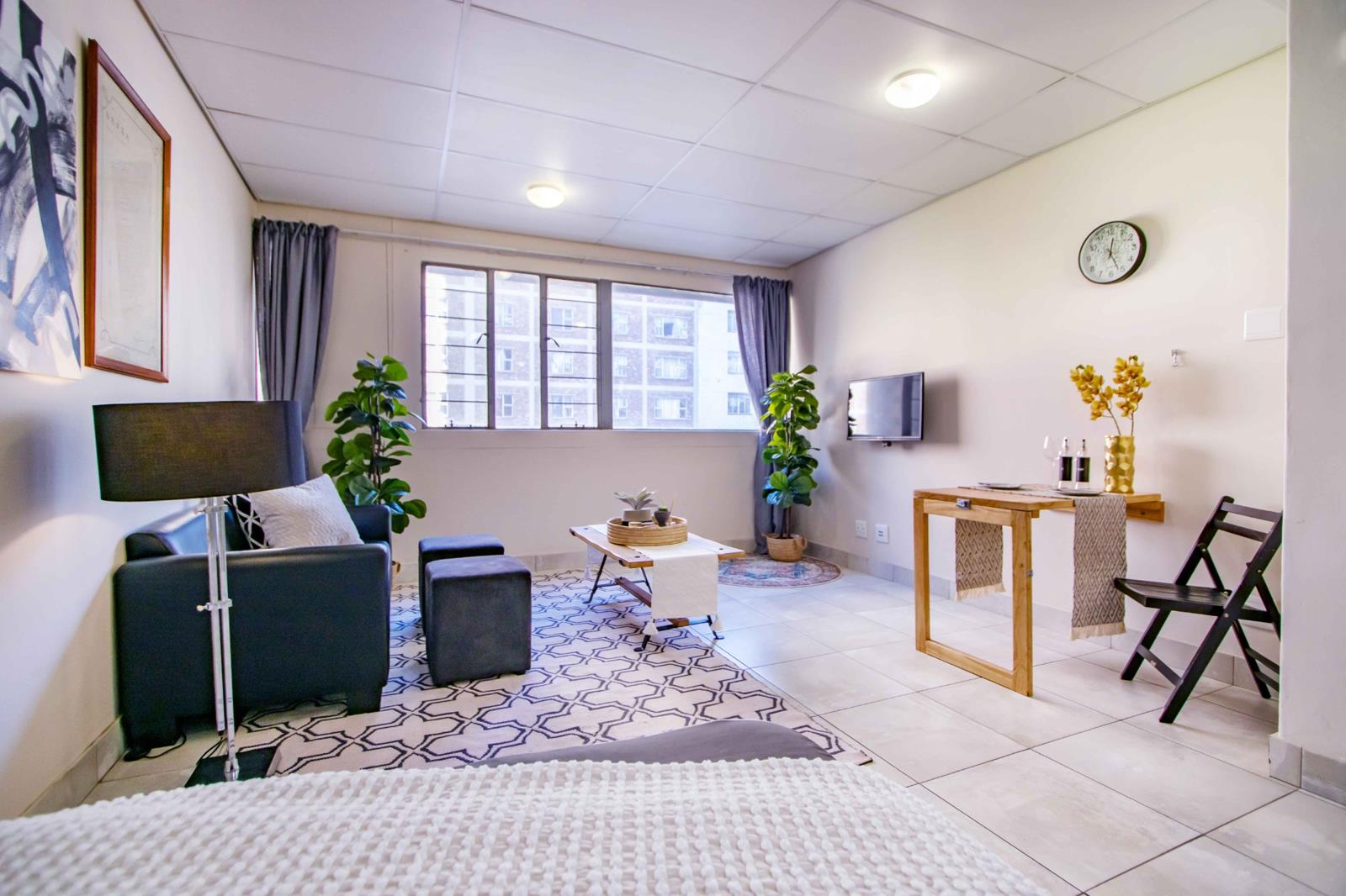 Studio Apartment in Johannesburg CBD
