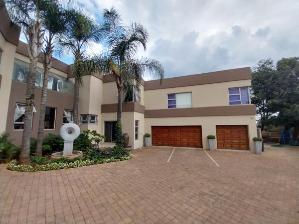 5 Bedroom House
