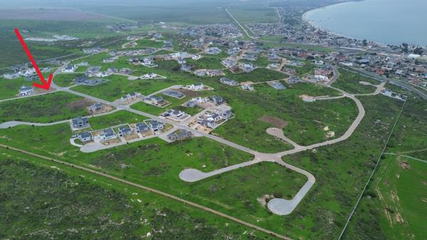 750 m² Land
