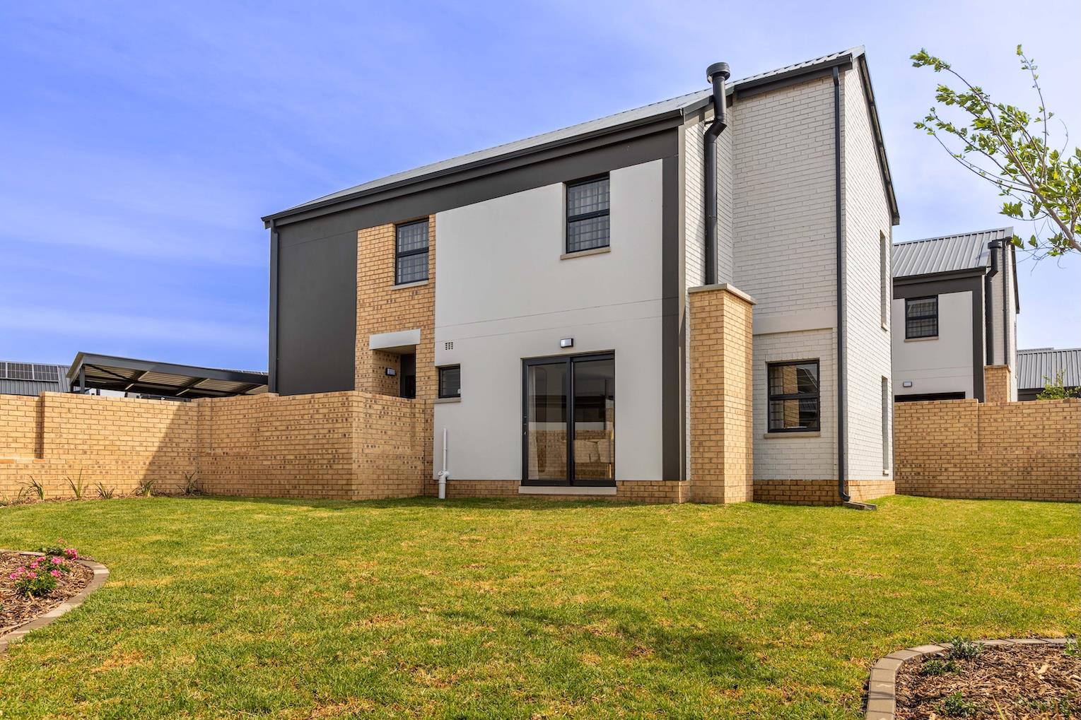 4 Bedroom House in Blue Hills