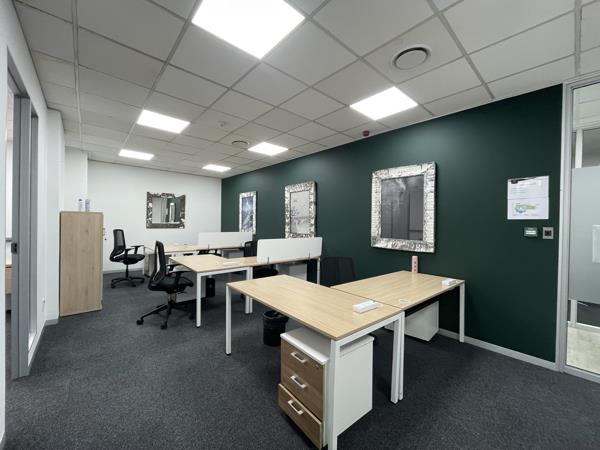 129 m² Commercial space