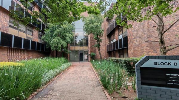 530 m² Office Space