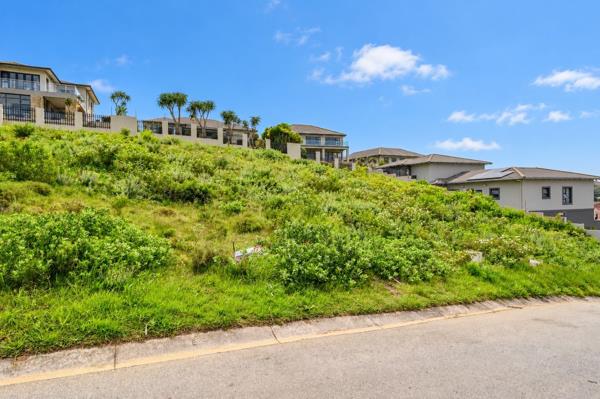 620 m² Land