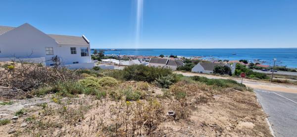 769 m² Land