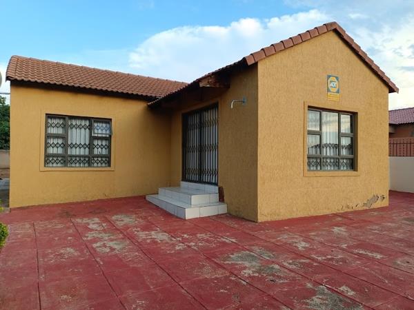 2 Bedroom House