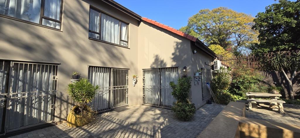 4 Bedroom Townhouse