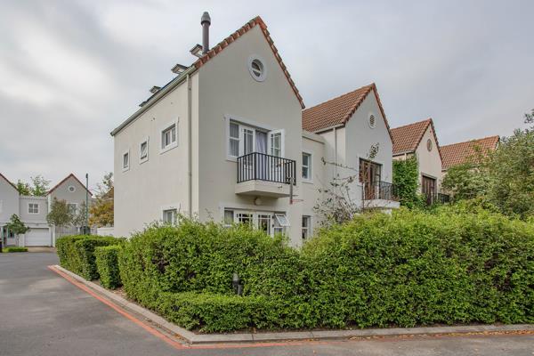 4 Bedroom Townhouse