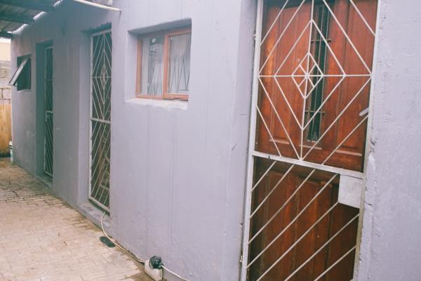 2 Bedroom House
