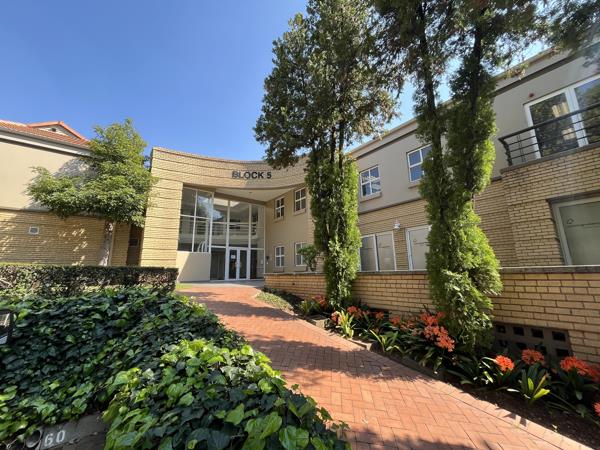 157.6 m² Commercial space