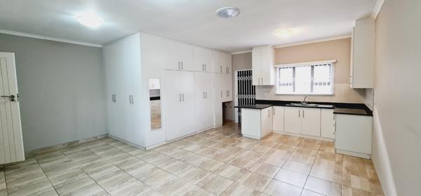 1 Bedroom Apartment in Panorama